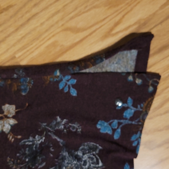 Top - Picture 3 of 7